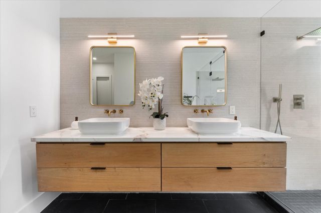 8102 Montridge Drive, Houston, TX 77055