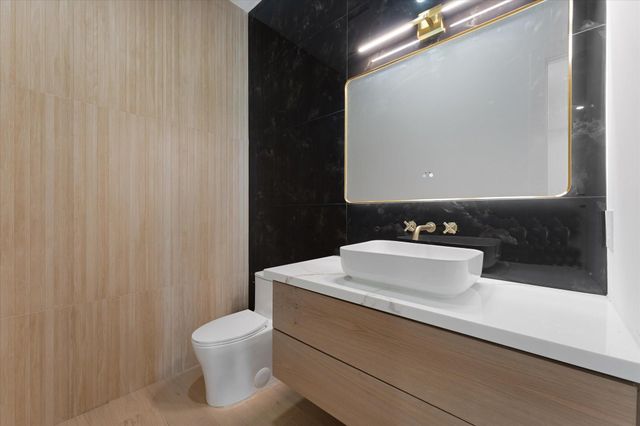 8102 Montridge Drive, Houston, TX 77055