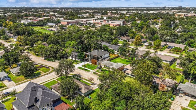 8102 Montridge Drive, Houston, TX 77055