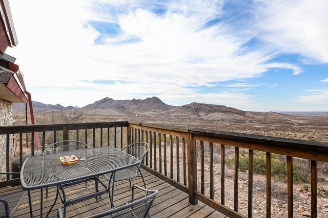 2400 Snake Rd, Terlingua, TX 79852