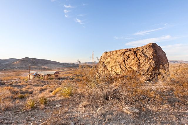 2400 Snake Rd, Terlingua, TX 79852