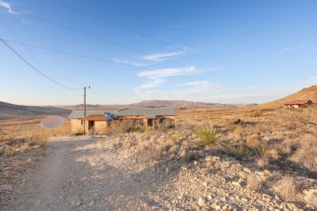 2400 Snake Rd, Terlingua, TX 79852