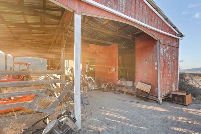 2400 Snake Rd, Terlingua, TX 79852