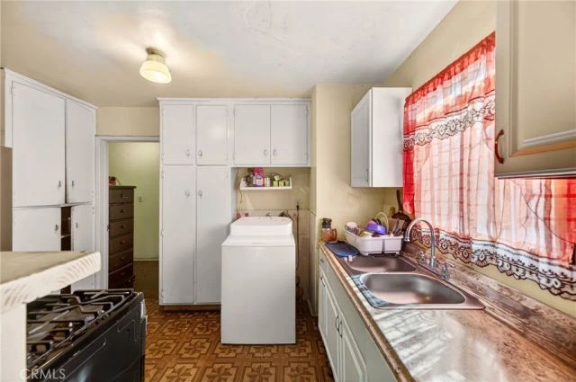 11486 Burke St, Whittier, CA 90606