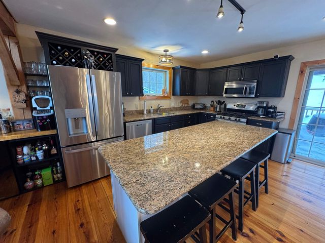 16 Rock Split Way, Wilmington, VT 05363