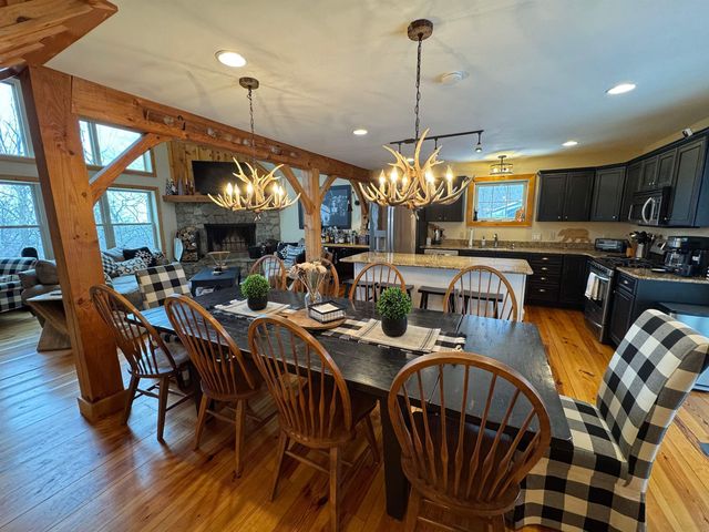 16 Rock Split Way, Wilmington, VT 05363