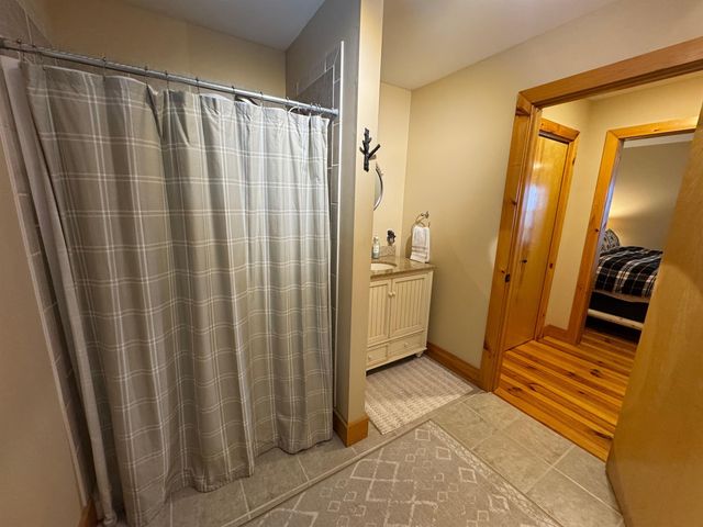 16 Rock Split Way, Wilmington, VT 05363