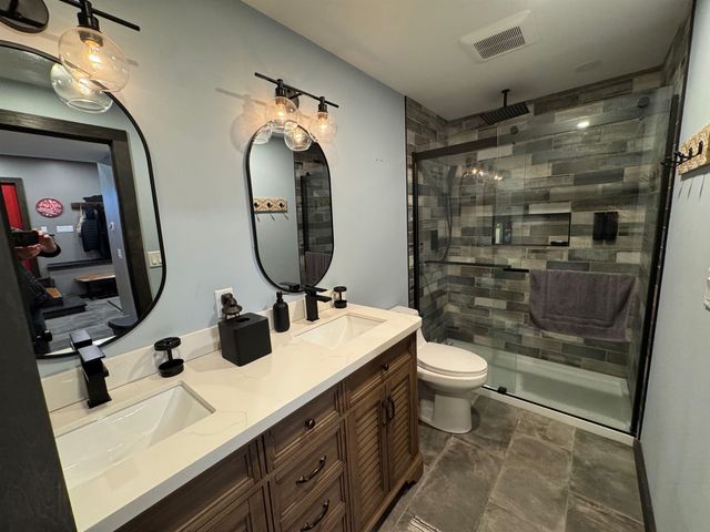 16 Rock Split Way, Wilmington, VT 05363