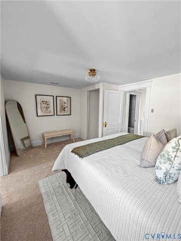 1013 Bank St, Hopewell, VA 23860