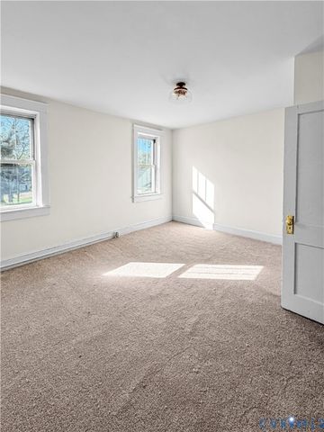 1013 Bank St, Hopewell, VA 23860