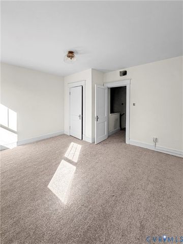 1013 Bank St, Hopewell, VA 23860