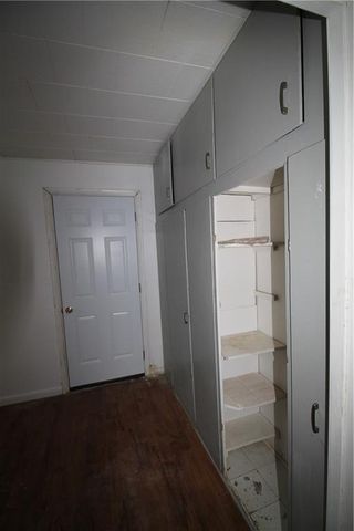 910 W 9th Street, Coffeyville, KS 67337