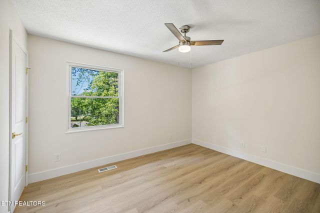 6409 Shrewsbury Drive, Knoxville, TN 37921