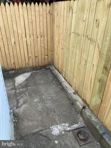 2060 E ORLEANS ST, Philadelphia, PA 19134