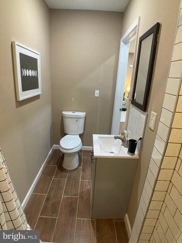 2060 E ORLEANS ST, Philadelphia, PA 19134