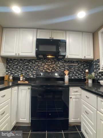 2060 E ORLEANS ST, Philadelphia, PA 19134