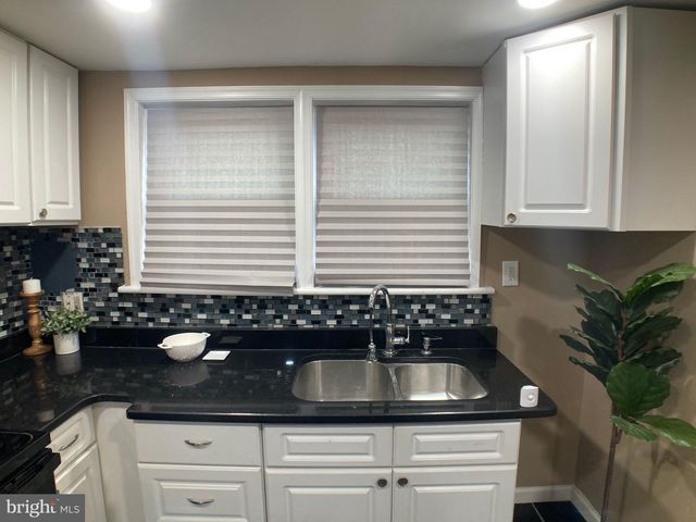 2060 E ORLEANS ST, Philadelphia, PA 19134