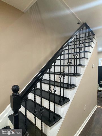 2060 E ORLEANS ST, Philadelphia, PA 19134