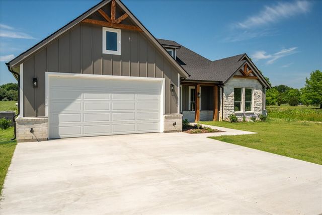 1533 County Road 4945, Leonard, TX 75452