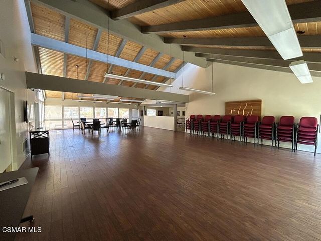 245 Oakleaf Drive 104, Thousand Oaks, CA 91360
