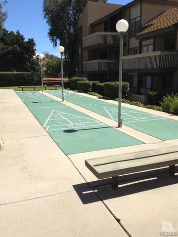 245 Oakleaf Drive 104, Thousand Oaks, CA 91360
