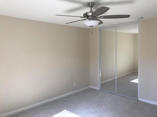 245 Oakleaf Drive 104, Thousand Oaks, CA 91360