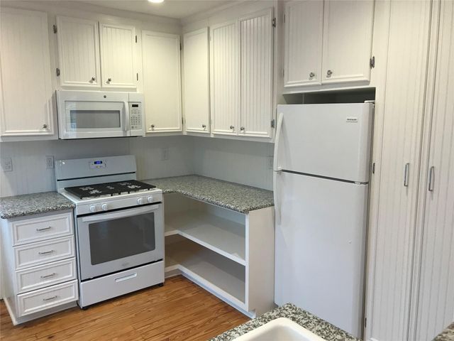 2009 30th Street Upper, Galveston, TX 77550
