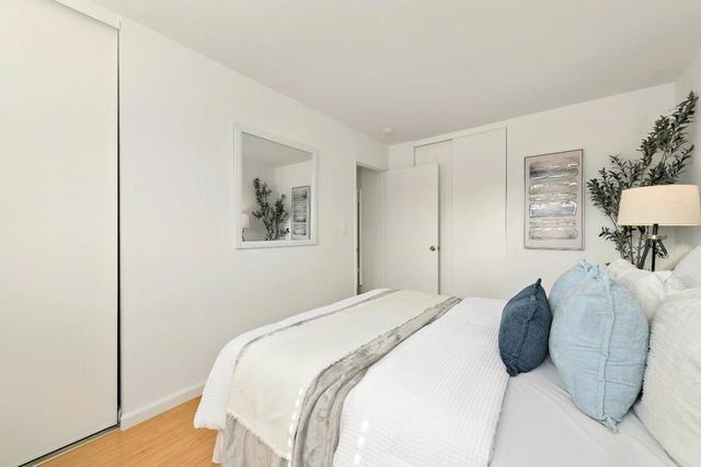 125 Connemara Way 104, Sunnyvale, CA 94087