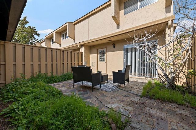 125 Connemara Way 104, Sunnyvale, CA 94087