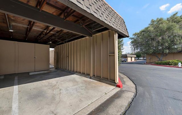 125 Connemara Way 104, Sunnyvale, CA 94087