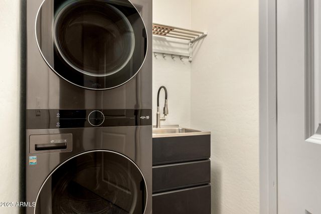 4847 S 4TH Avenue, Phoenix, AZ 85041