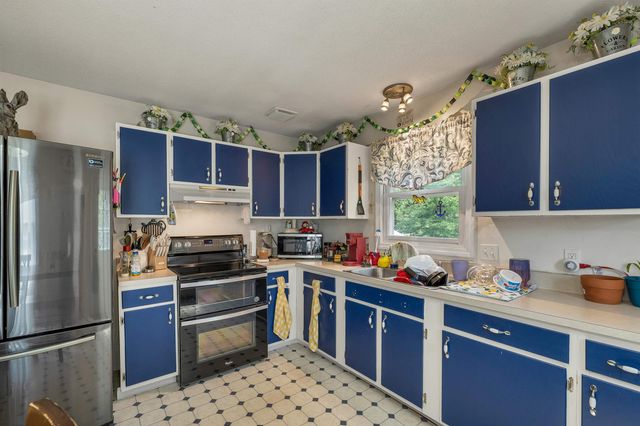 9 Alderwood Court, Claremont, NH 03743