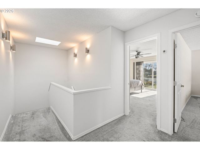 604 N HAYDEN BAY Dr, Portland, OR 97217