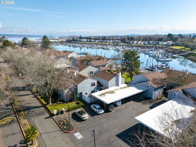 604 N HAYDEN BAY Dr, Portland, OR 97217