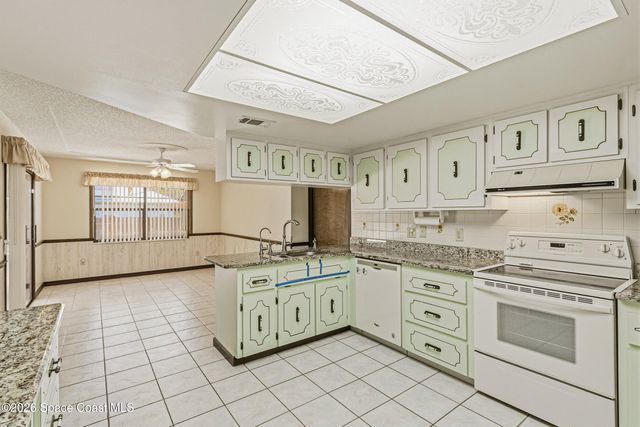 460 Neptune Drive NE, Palm Bay, FL 32907