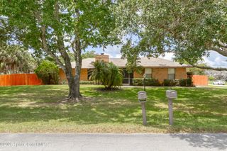 460 Neptune Drive NE, Palm Bay, FL 32907