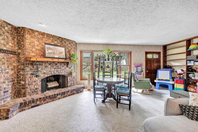 529 ARROWHEAD DRIVE, Green Bay, WI 54301