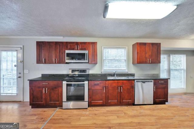 730 Rockborough Drive, Stone Mountain, GA 30083