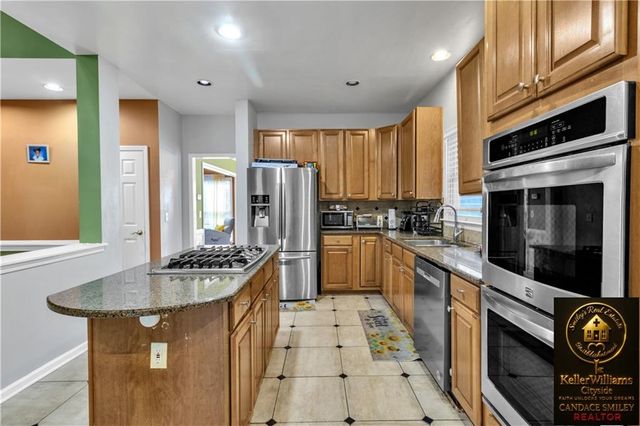 256 Ennis Brook Dr SE, Smyrna, GA 30082