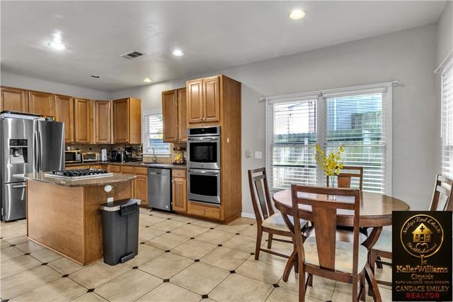 256 Ennis Brook Dr SE, Smyrna, GA 30082