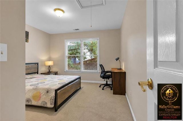 256 Ennis Brook Dr SE, Smyrna, GA 30082