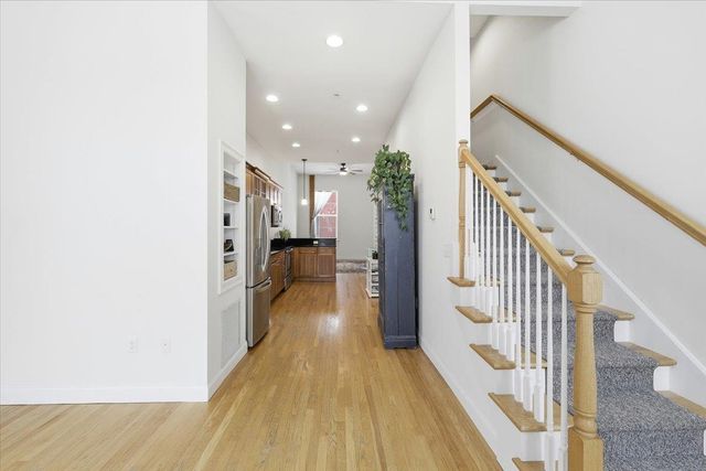 14 Knight St Apt 2, Concord, NH 03301