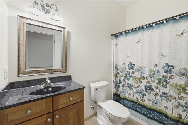 14 Knight St Apt 2, Concord, NH 03301