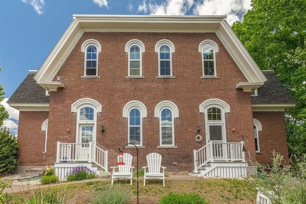 14 Knight St Apt 2, Concord, NH 03301