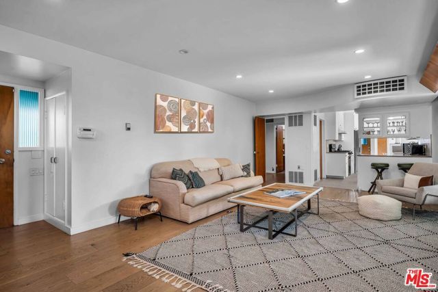 3435 Cabrillo Boulevard, Los Angeles, CA 90066