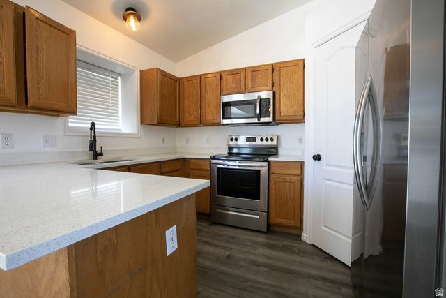 3051 S WATERLEAF WAY, West Valley City, UT 84128