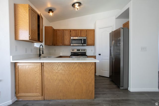 3051 S WATERLEAF WAY, West Valley City, UT 84128