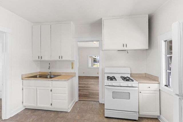 584 Monterey Road, Morgan Hill, CA 95037