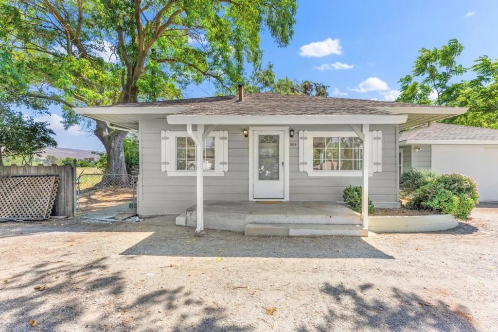 584 Monterey Road, Morgan Hill, CA 95037
