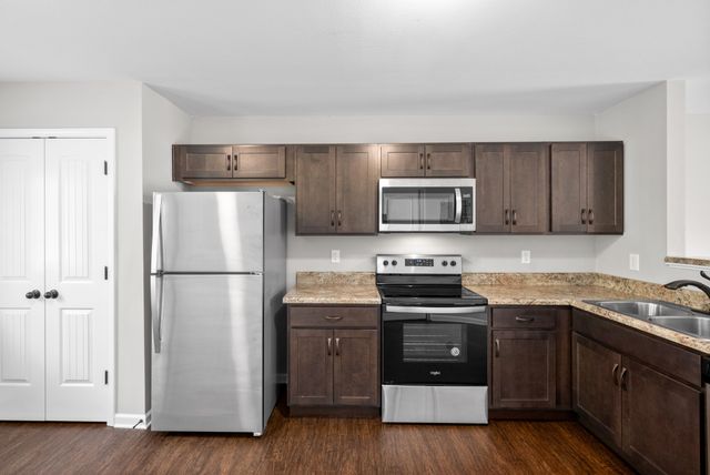 272 Smithson Ln Unit D, Clarksville, TN 37040